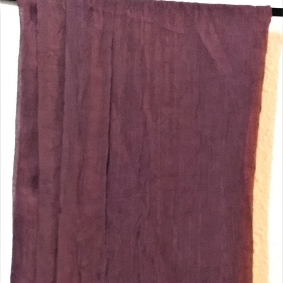 Croscill Home Fashions Accents Sold 2 Panels Of Maroon Crinkled